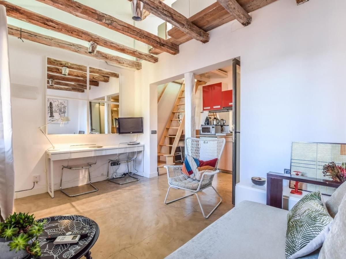 Apartamento En La Plaza De Lavapies Para 4 Personas Madrid Esterno foto