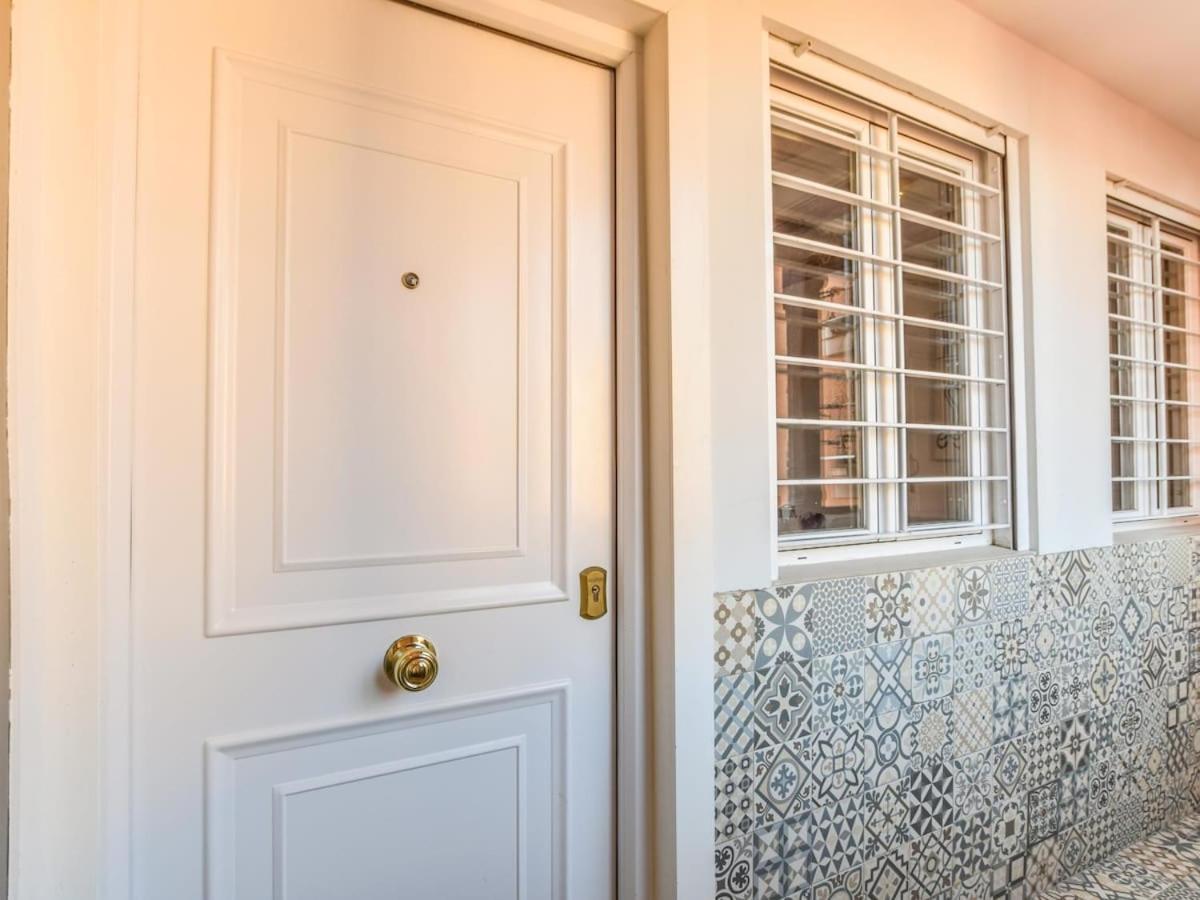 Apartamento En La Plaza De Lavapies Para 4 Personas Madrid Esterno foto